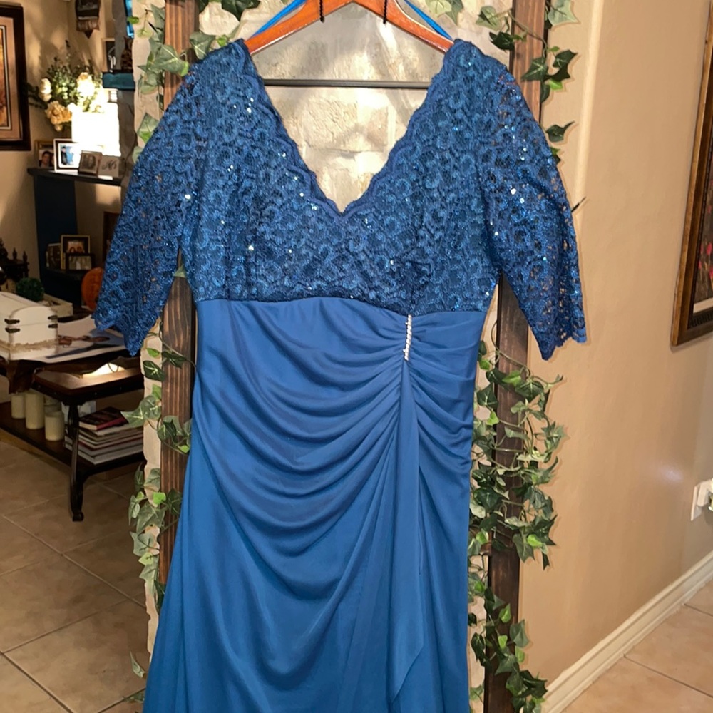 Blue dress